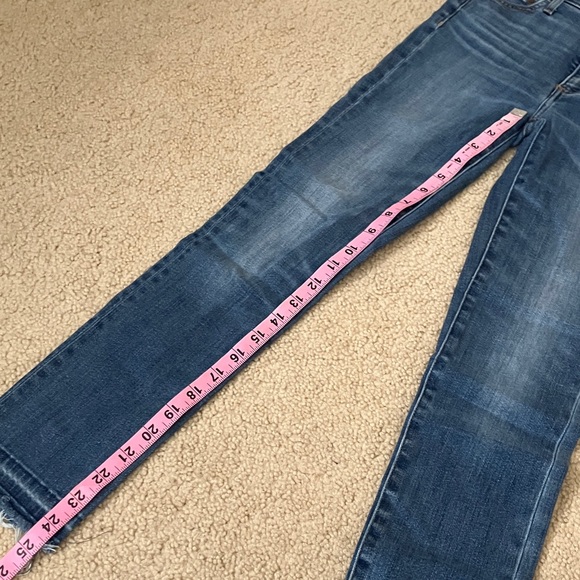 Denim Forum The Nico Midrise Skinny Crop, 00-23, raw hem, like new - Picture 3 of 8